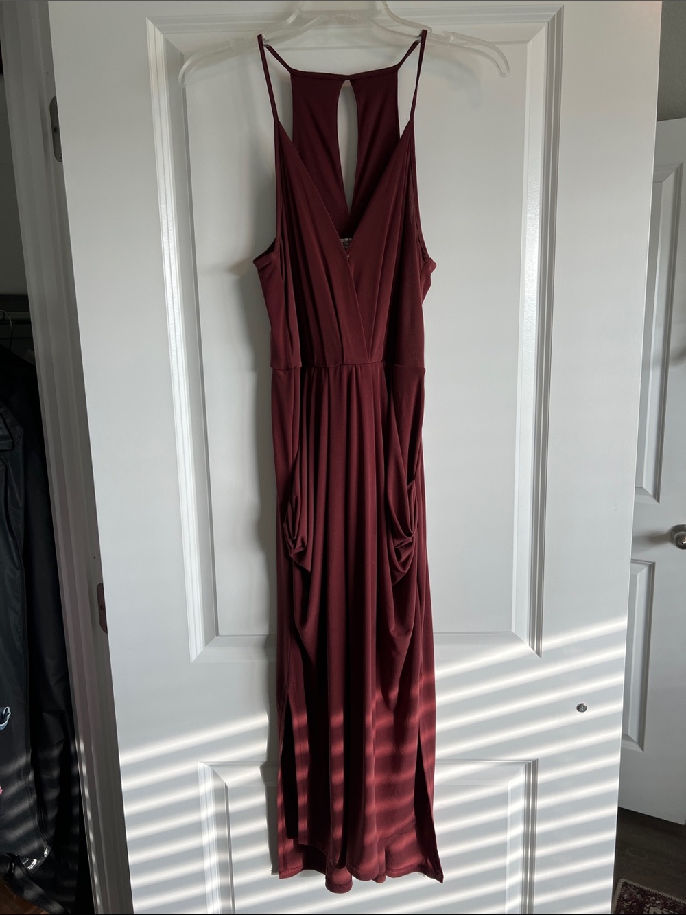 BCBG - Women’s Sleeveless V-Neck Maxi Dress in Wine